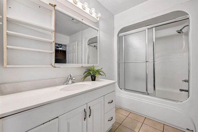 4721 Willow Street, Pasadena, TX 77586