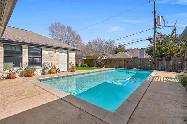 4721 Willow Street, Pasadena, TX 77586