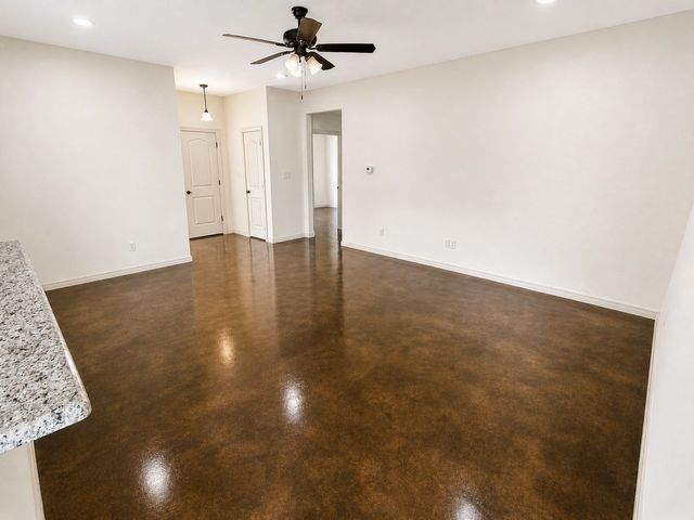 5402 Arrowhead Drive, Granbury, TX 76048