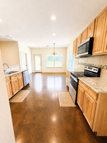 5402 Arrowhead Drive, Granbury, TX 76048