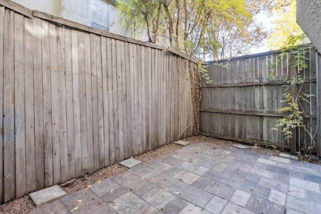 3627 Dickason Avenue C, Dallas, TX 75219