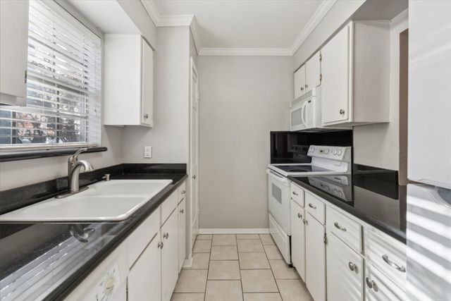 3627 Dickason Avenue C, Dallas, TX 75219