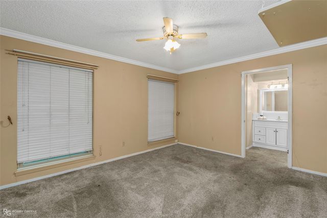 400 Plaza Circle, Bossier City, LA 71111