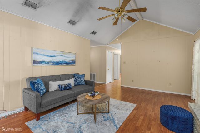 400 Plaza Circle, Bossier City, LA 71111