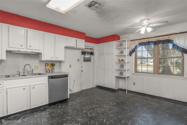 400 Plaza Circle, Bossier City, LA 71111
