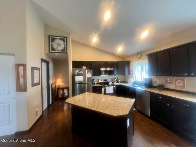 600 N Elm RD, Post Falls, ID 83854