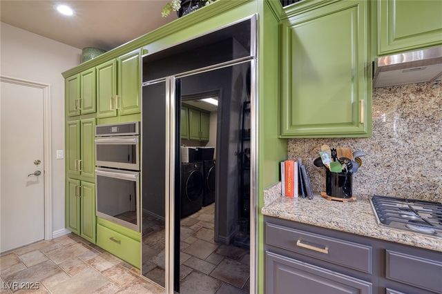 30 Strada Principale, Henderson, NV 89011