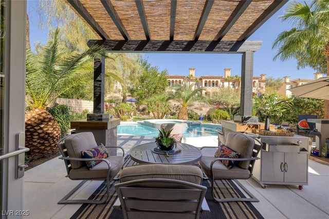 30 Strada Principale, Henderson, NV 89011