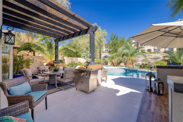 30 Strada Principale, Henderson, NV 89011