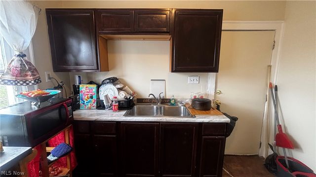 1723 Noble Road, East Cleveland, OH 44112