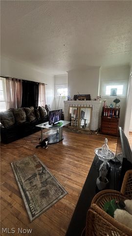 1723 Noble Road, East Cleveland, OH 44112