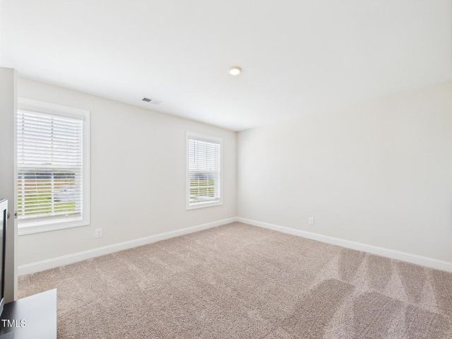 110 Symmetry Lp, Youngsville, NC 27596