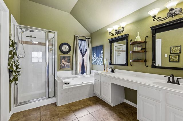 2136 Pritchard Drive, Grapevine, TX 76051