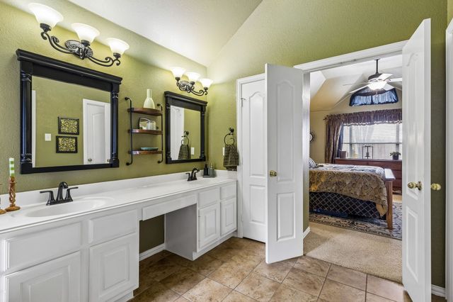 2136 Pritchard Drive, Grapevine, TX 76051