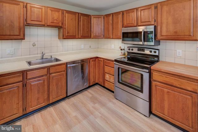 716 CHRYSLER AVE, Newark, DE 19711