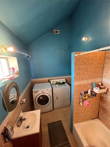 4838 Wisteria Street, Dallas, TX 75211