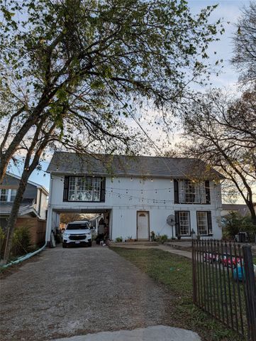 4838 Wisteria Street, Dallas, TX 75211