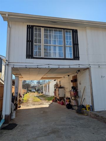 4838 Wisteria Street, Dallas, TX 75211