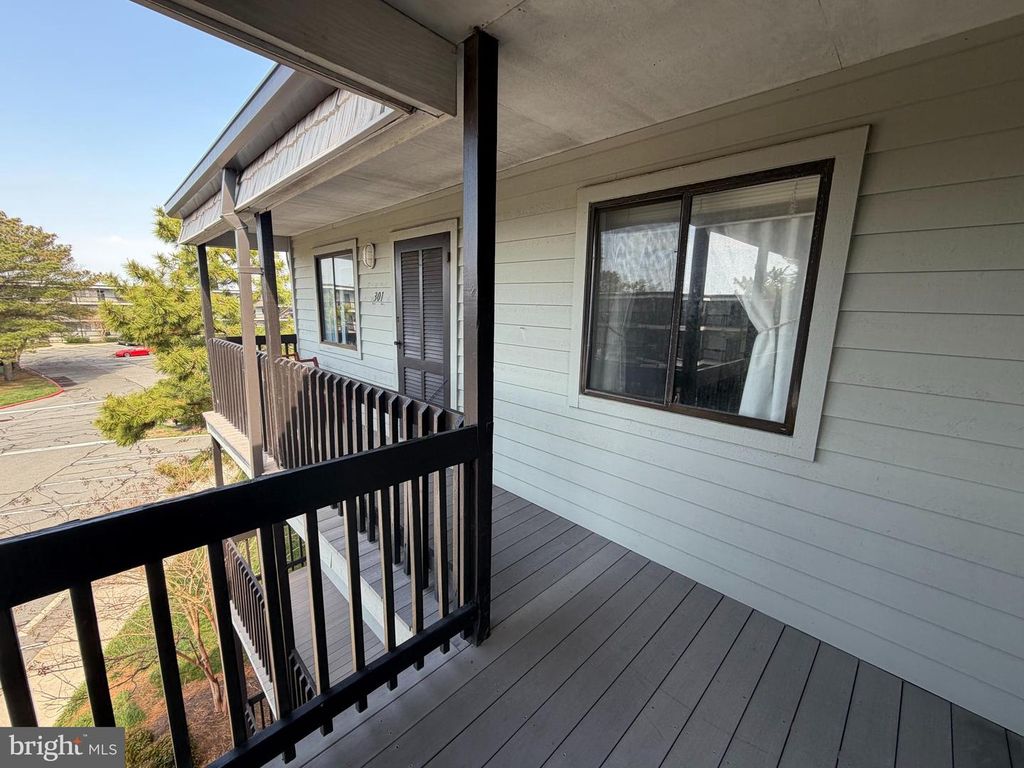 Image 2 of property listing at 119 OLD LANDING RD #301-H, Ocean City, MD 21842