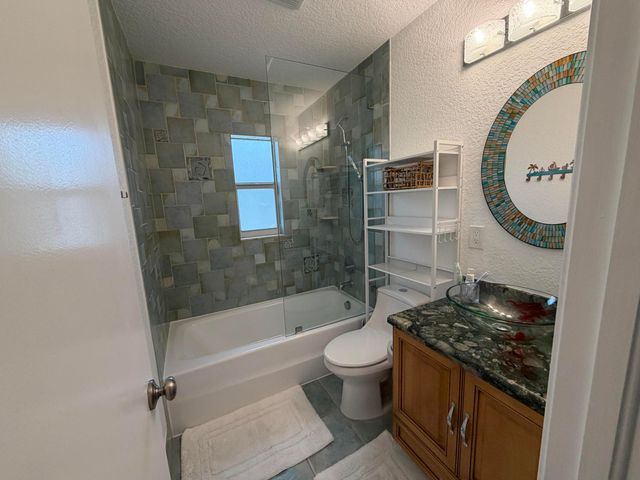 468 W Ocean Avenue, Boynton Beach, FL 33435