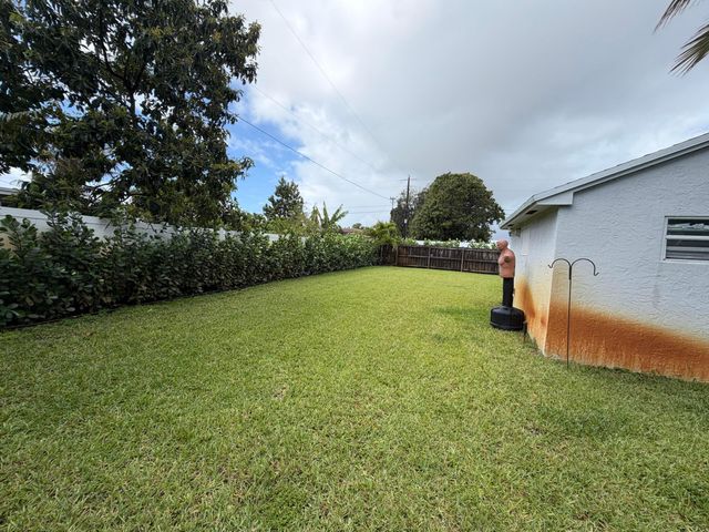 468 W Ocean Avenue, Boynton Beach, FL 33435