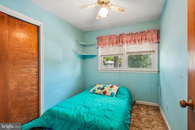 29 TRINITY PL, Barrington, NJ 08007