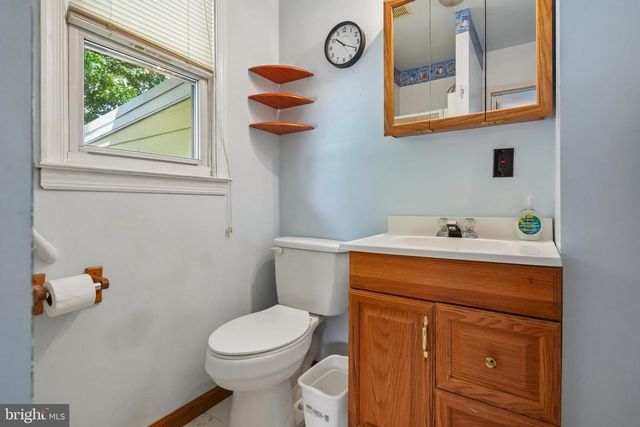 29 TRINITY PL, Barrington, NJ 08007