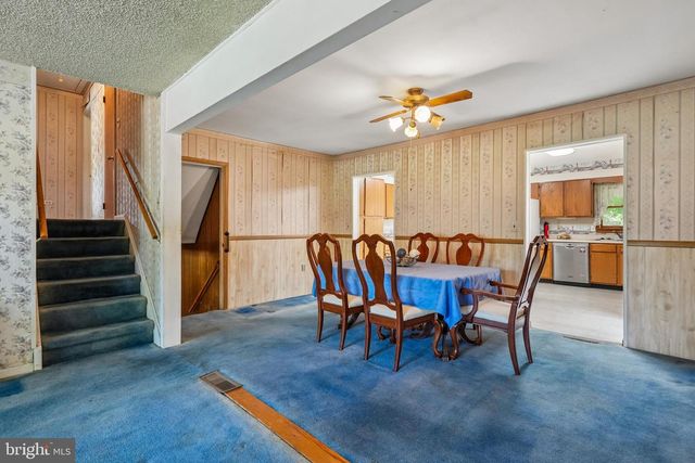 29 TRINITY PL, Barrington, NJ 08007