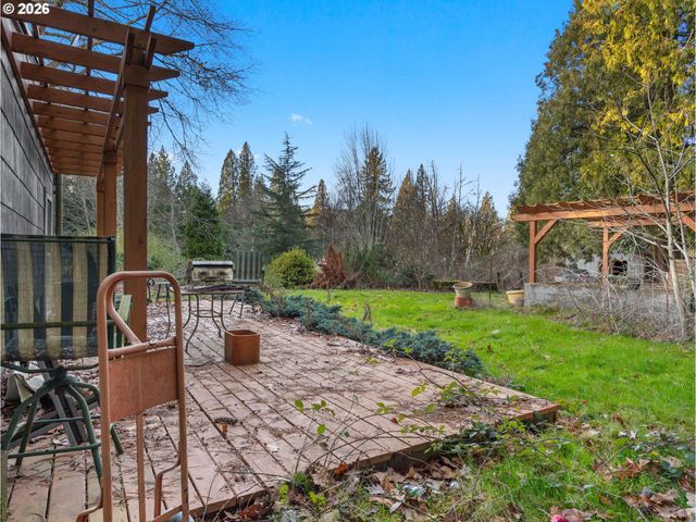 7634 Se HOGAN Rd, Gresham, OR 97080