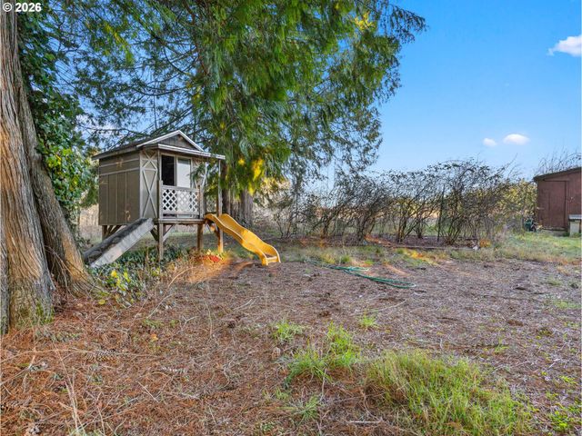 7634 Se HOGAN Rd, Gresham, OR 97080