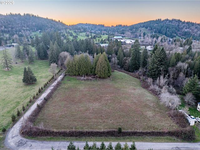 7634 Se HOGAN Rd, Gresham, OR 97080