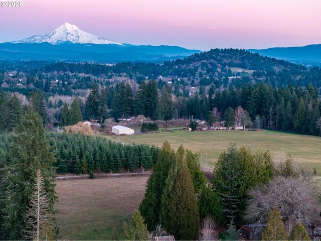 7634 Se HOGAN Rd, Gresham, OR 97080