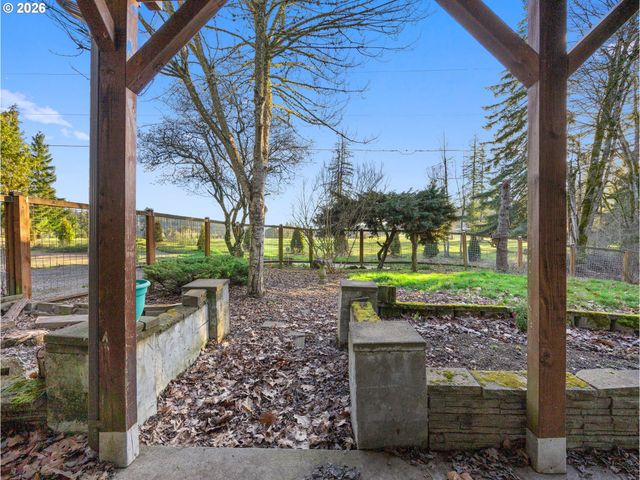 7634 Se HOGAN Rd, Gresham, OR 97080