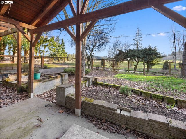 7634 Se HOGAN Rd, Gresham, OR 97080