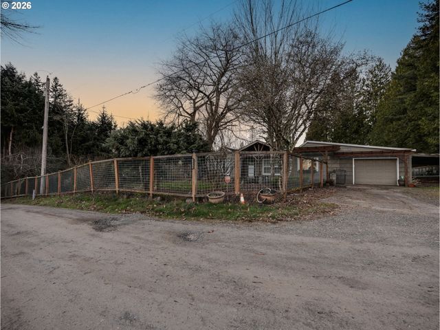 7634 Se HOGAN Rd, Gresham, OR 97080