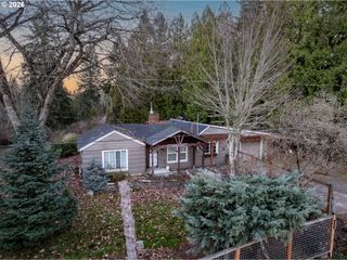 7634 Se HOGAN Rd, Gresham, OR 97080