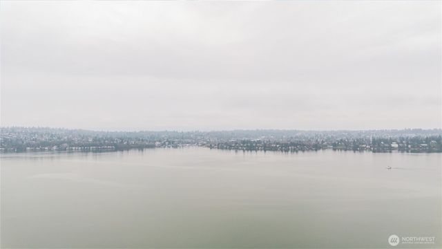 7820 W Mercer Way, Mercer Island, WA 98040