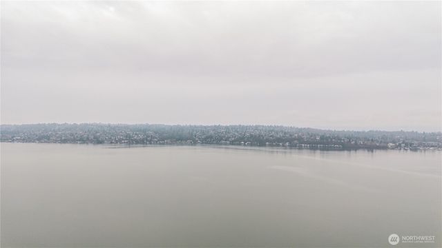 7820 W Mercer Way, Mercer Island, WA 98040
