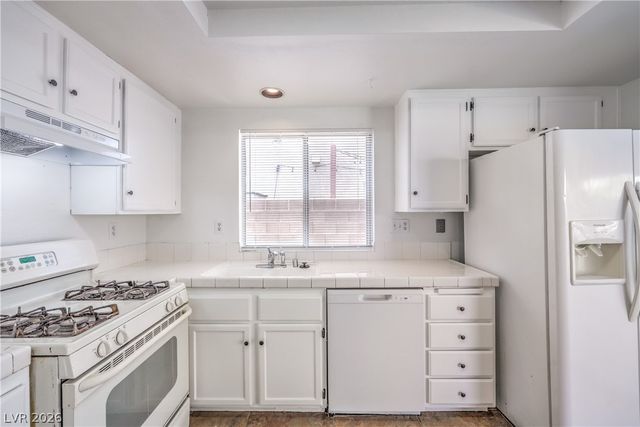 1734 Black Hills Way, North Las Vegas, NV 89031