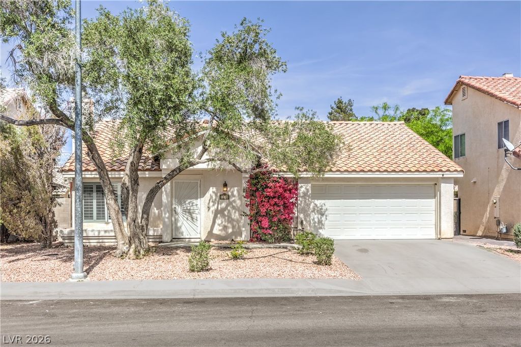 1734 Black Hills Way, North Las Vegas, NV 89031