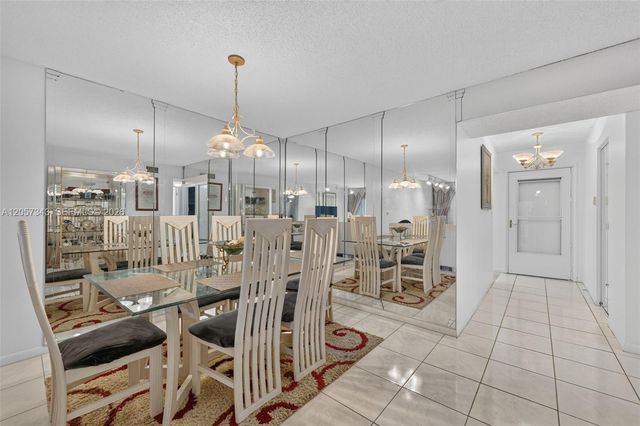 5900 NW 44th Street 414, Lauderhill, FL 33319