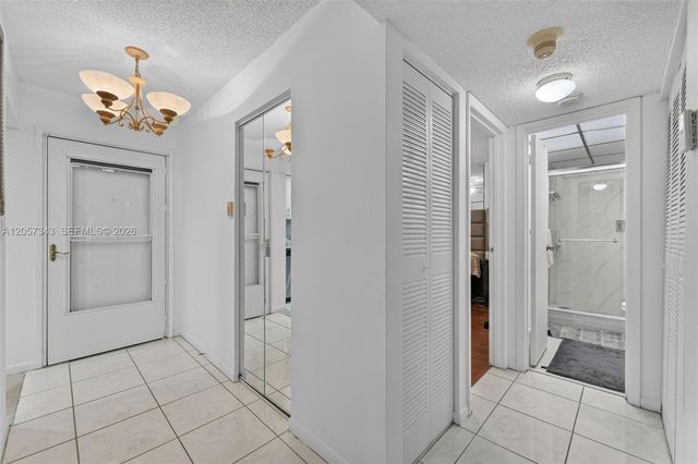 5900 NW 44th Street 414, Lauderhill, FL 33319