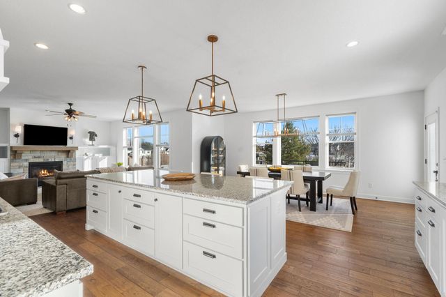 2479 Woods Drive, Victoria, MN 55386