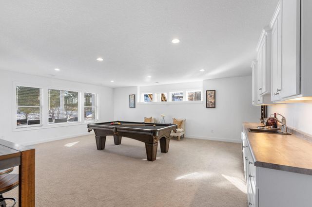 2479 Woods Drive, Victoria, MN 55386