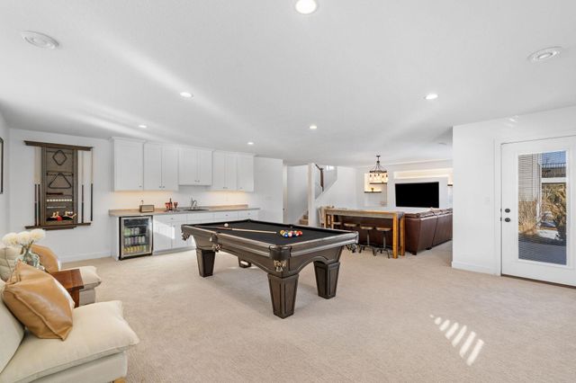 2479 Woods Drive, Victoria, MN 55386