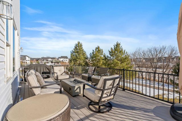 2479 Woods Drive, Victoria, MN 55386
