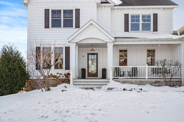 2479 Woods Drive, Victoria, MN 55386