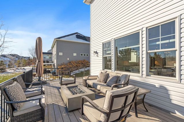 2479 Woods Drive, Victoria, MN 55386