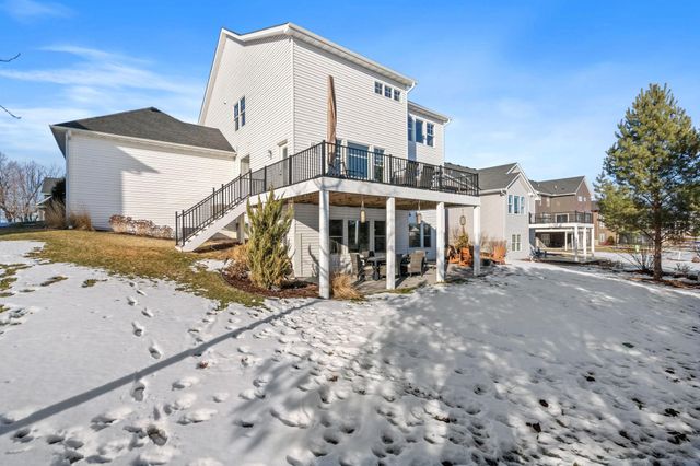 2479 Woods Drive, Victoria, MN 55386