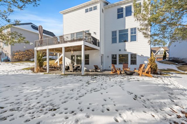 2479 Woods Drive, Victoria, MN 55386